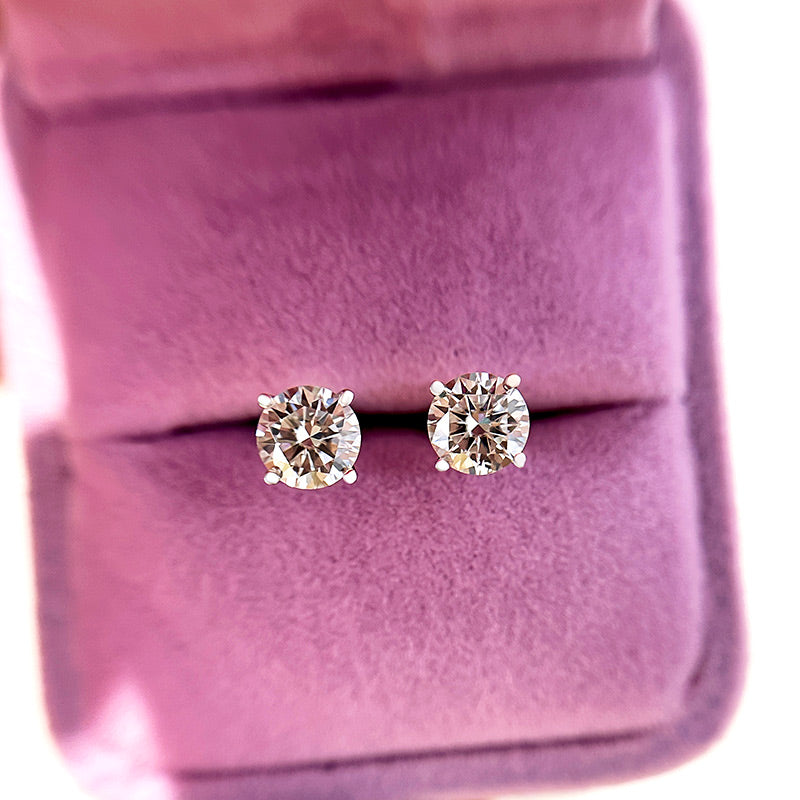 1.0Ct Moissanite Round Cut Stud Earrings In Sterling Silver