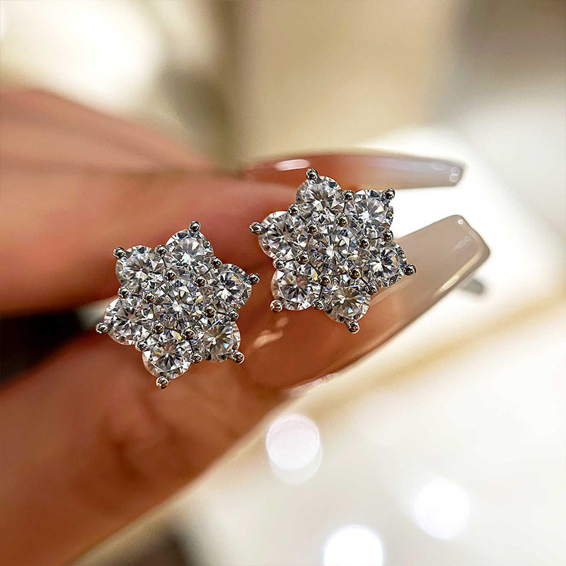 2.0Ct Precious Flower Design Round Cut Earrings