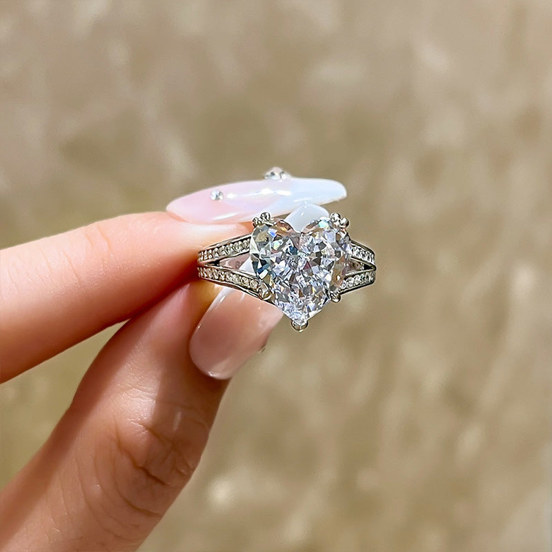 Exquisite 5.0 Carat Heart Cut Engagement Ring In Sterling Silver
