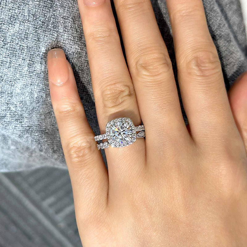 Ahabobo Honorable Halo Round Cut Simulated Diamond Wedding Set In Sterling Silver