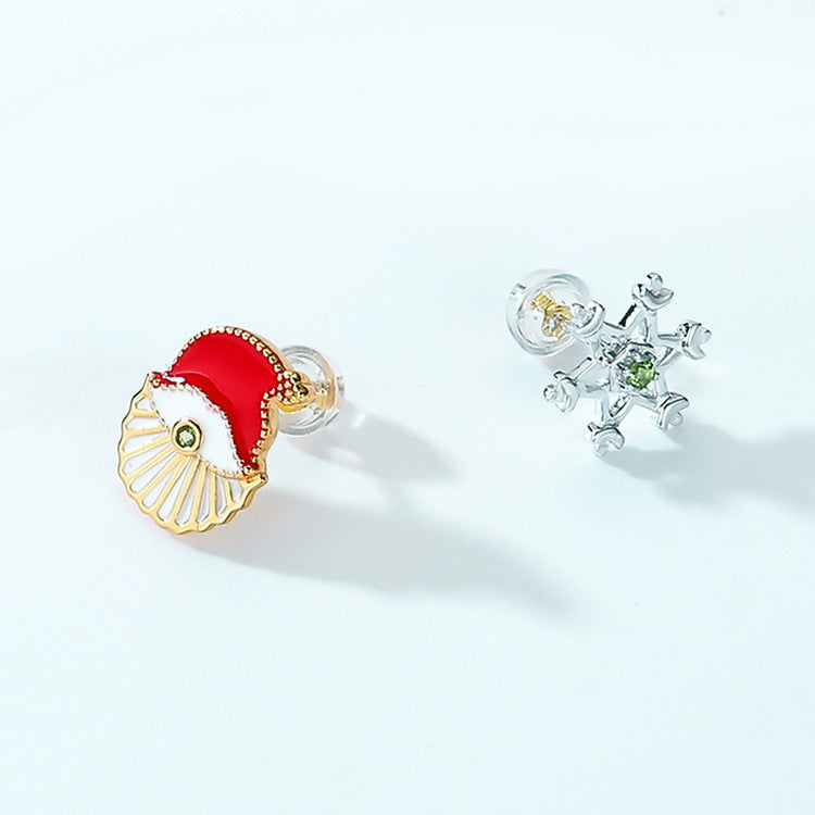 0.2Ct Christmas Santa Snowflake Asymmetrical Green Stud Earrings