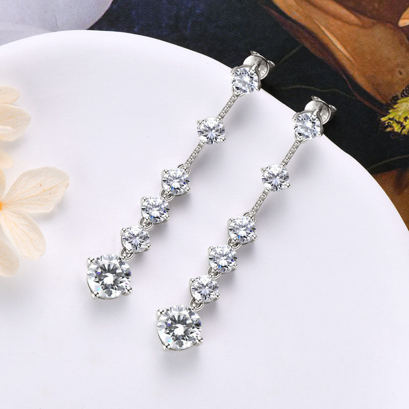 2.0Ct Enchanting Moissanite Round Cut Pendant Earrings In Sterling Silver
