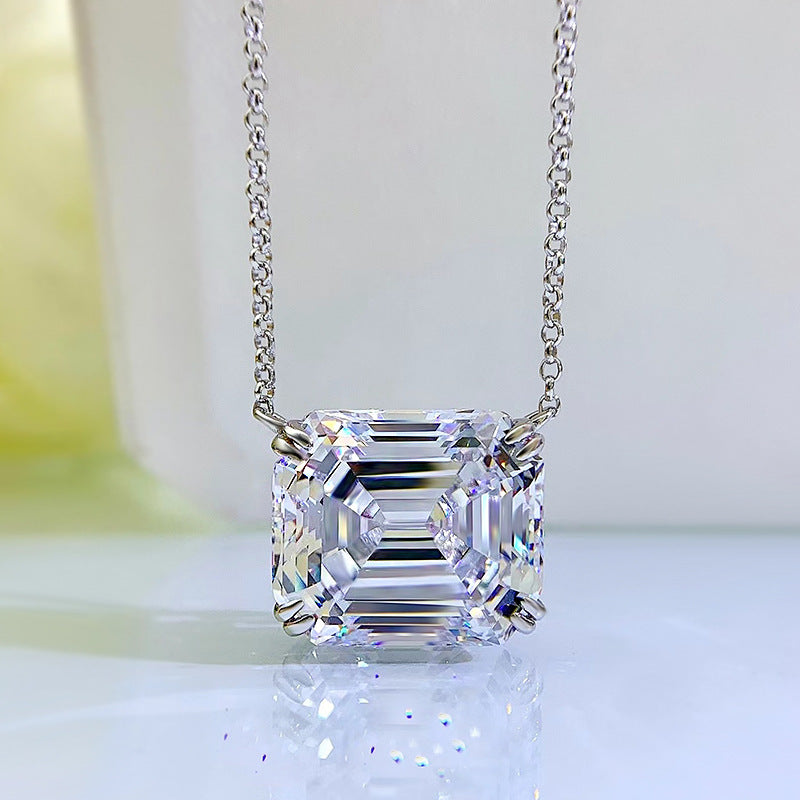 15.0Ct Fashion Emerald Cut Pendant Necklace In Sterling Silver