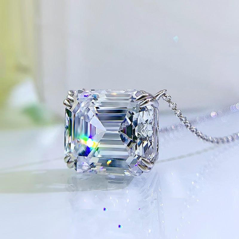 15.0Ct Fashion Emerald Cut Pendant Necklace In Sterling Silver