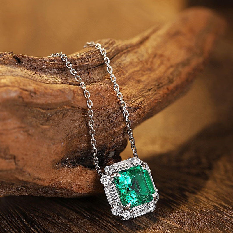 2.5Ct Asscher Cut Green Necklace In Sterling Silver