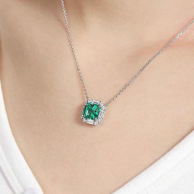 2.5Ct Asscher Cut Green Necklace In Sterling Silver