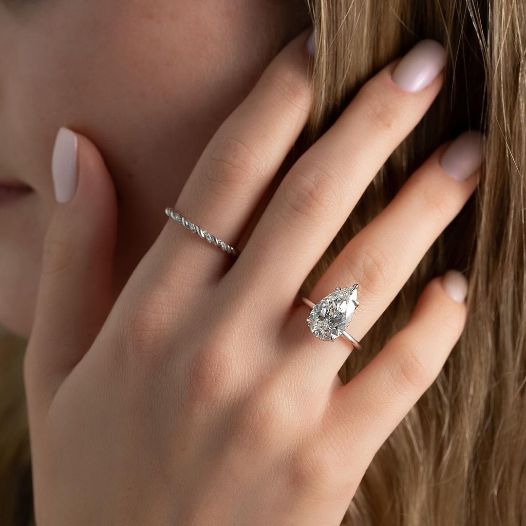 Ahabobo Classic 5 Prong 4.0 Ct Pear Cut Engagement Ring