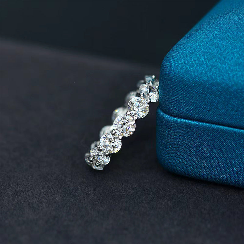 Classic Eternity Round Cut Women's Wedding Ring Band for Anniversary
