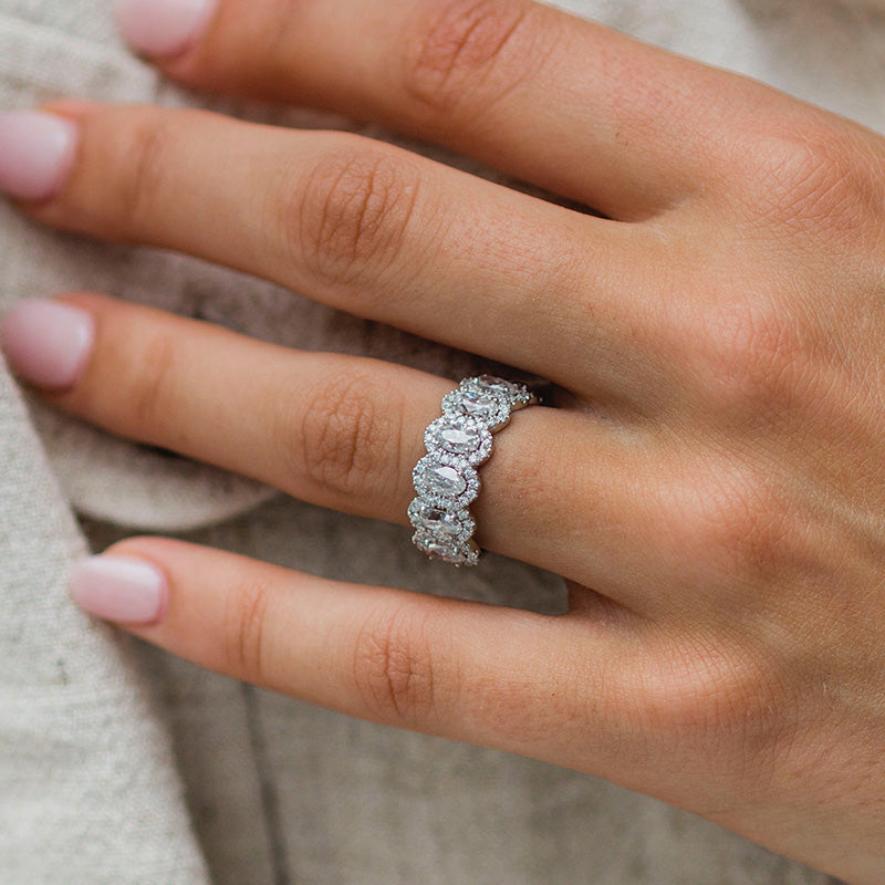 Luxurious Halo Oval Cut Wedding Band For Women In Sterling Silver