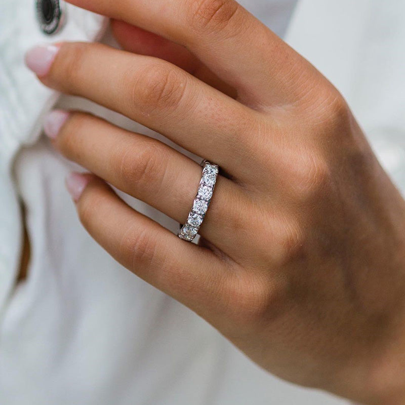 Stunning Round Cut Women's Wedding Band In Sterling Silver