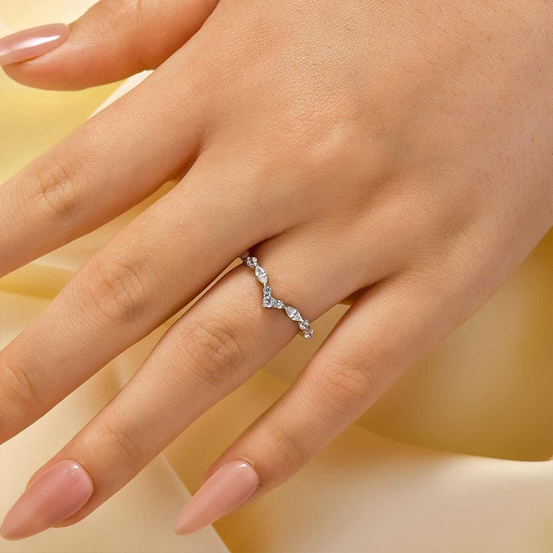 Crown-Shaped Curved Wedding Band Wedding Ring In Sterling Silver