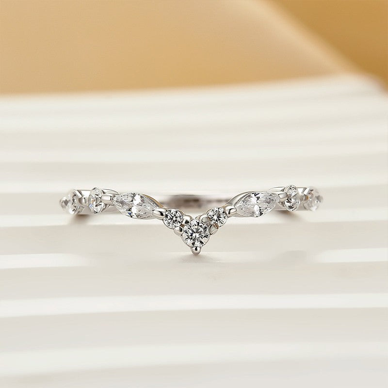 Crown-Shaped Curved Wedding Band Wedding Ring In Sterling Silver