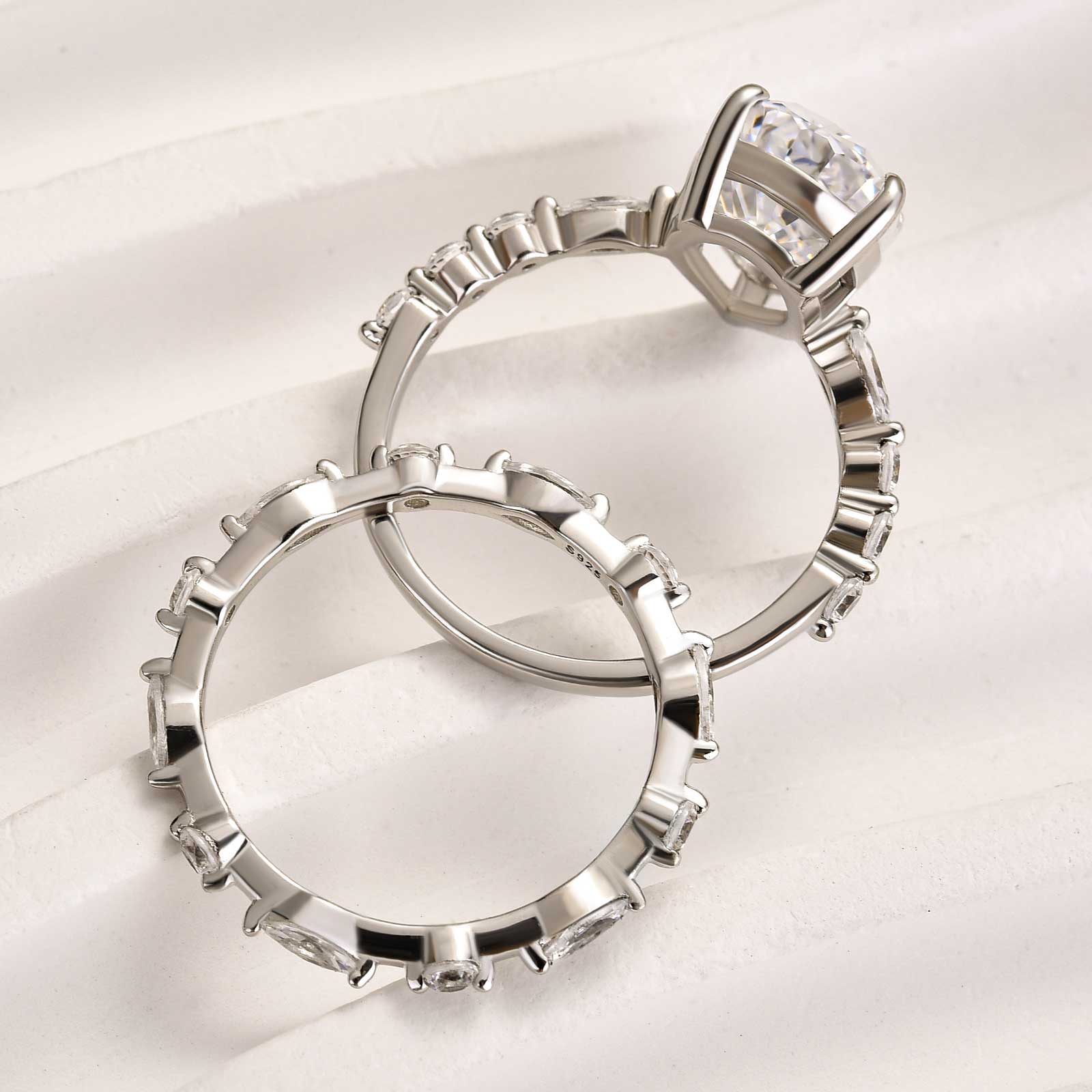 Ahabobo Vintage Pear Cut Wedding Ring Set