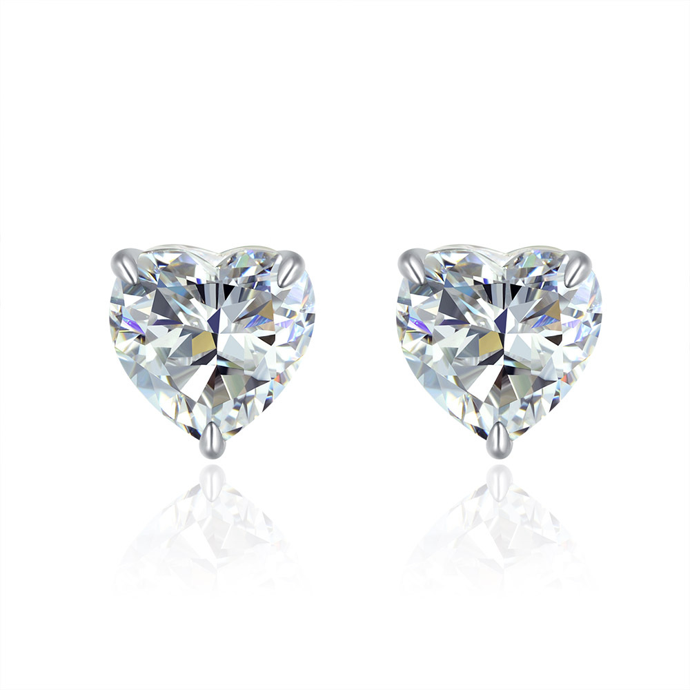1.25 Ct Heart Shaped Simulated Diamond Women's Stud Earrings In Sterling Silver