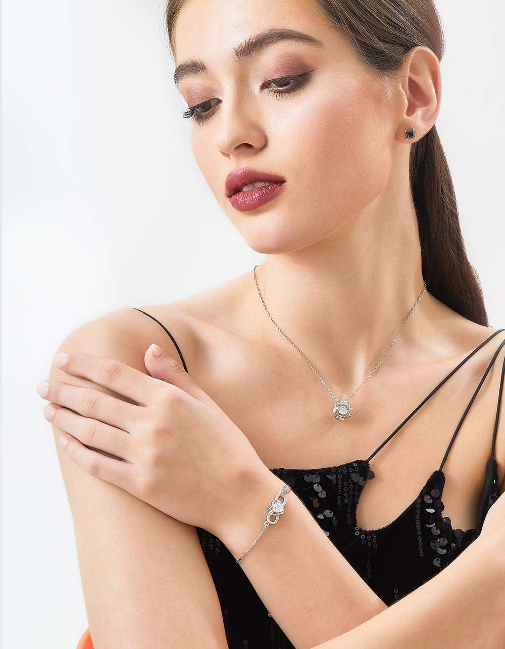Ahabobo Heart Infinity Bracelet With Moissanite
