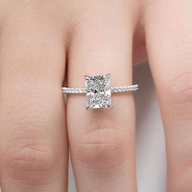 Elegant 2.0Ct Radiant Cut Simulated Diamond Promise Ring
