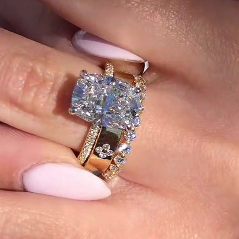 Ahabobo Crushed Ice Cushion Cut 3PC Wedding Ring Set