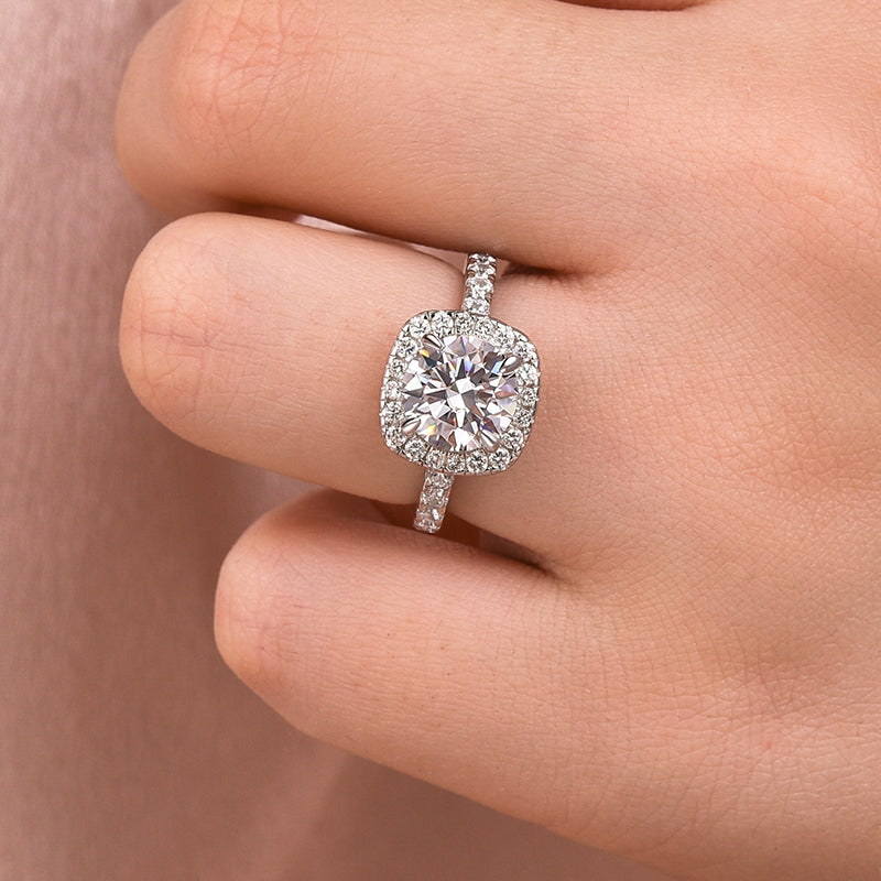 Ahabobo Moissanite 2.0 Ct Halo Round Cut White Gold Promise Ring