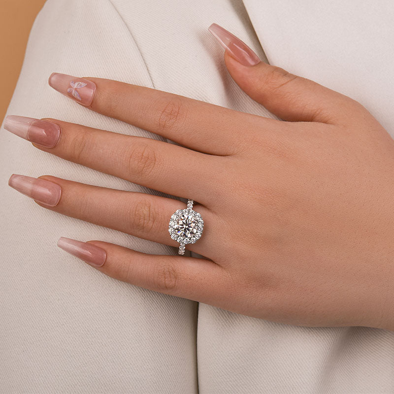 Ahabobo Classic Moissanite 2.0 Carat Halo Round Cut Promise Ring