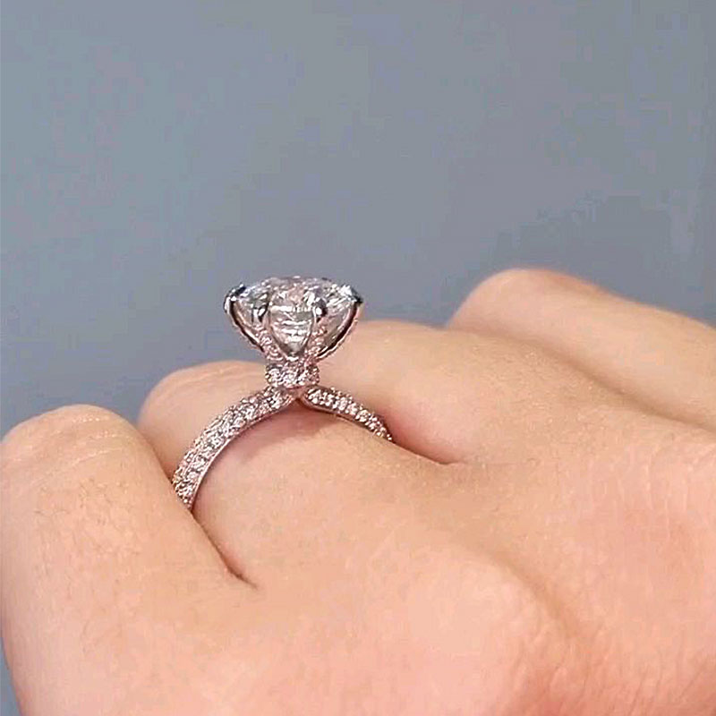 Maxine Classic Moissanite 2.0 Carat Round Cut Engagement Ring