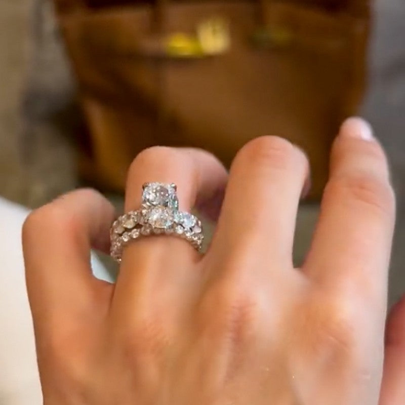 4.5Ct Oval Cut Promise Ring For Her With Classic Round Cut Wedding Band