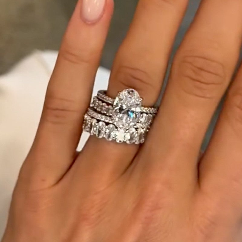 4PC 4.0Ct Oval Cut Wedding Ring For Her With Two Oval Cut Wedding Bands & One Classic Wedding Band