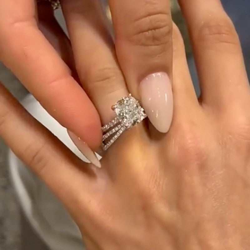 4.5Ct Cushion Cut Simulated Diamond Promise Ring With Criss Cross Wedding Band
