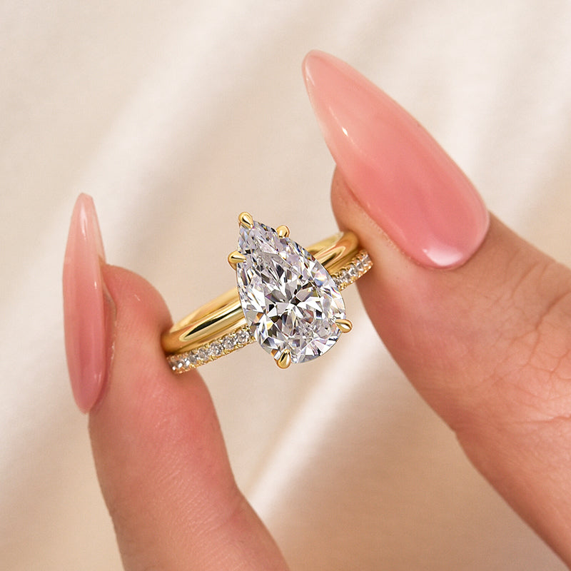 Lovely 3.5Ct Pear Cut Wedding Ring Set In Sterling Silver
