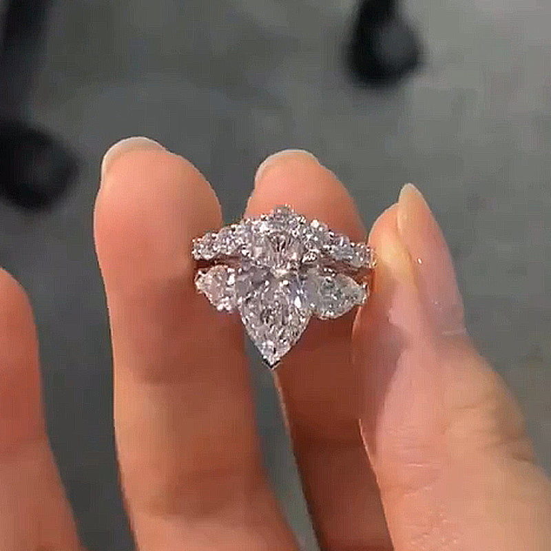 Gorgeous Pear Cut Three Stone Wedding Ring Set