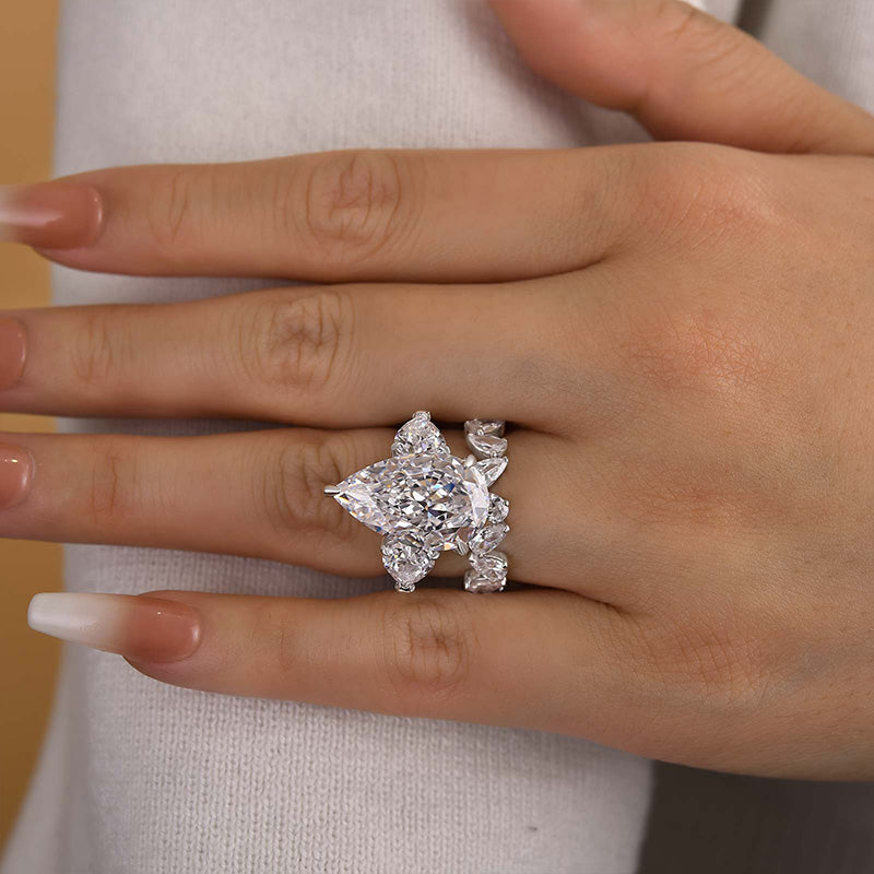 Ahabobo Luxury 8.0 Ct Pear Cut Three Stone Wedding Set