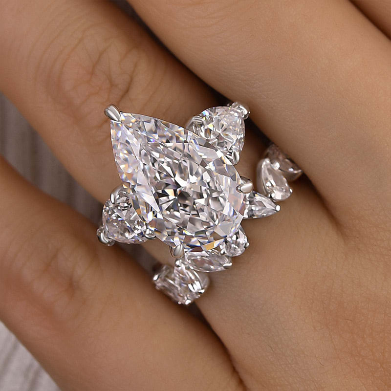 Ahabobo Luxury 8.0 Ct Pear Cut Three Stone Wedding Set