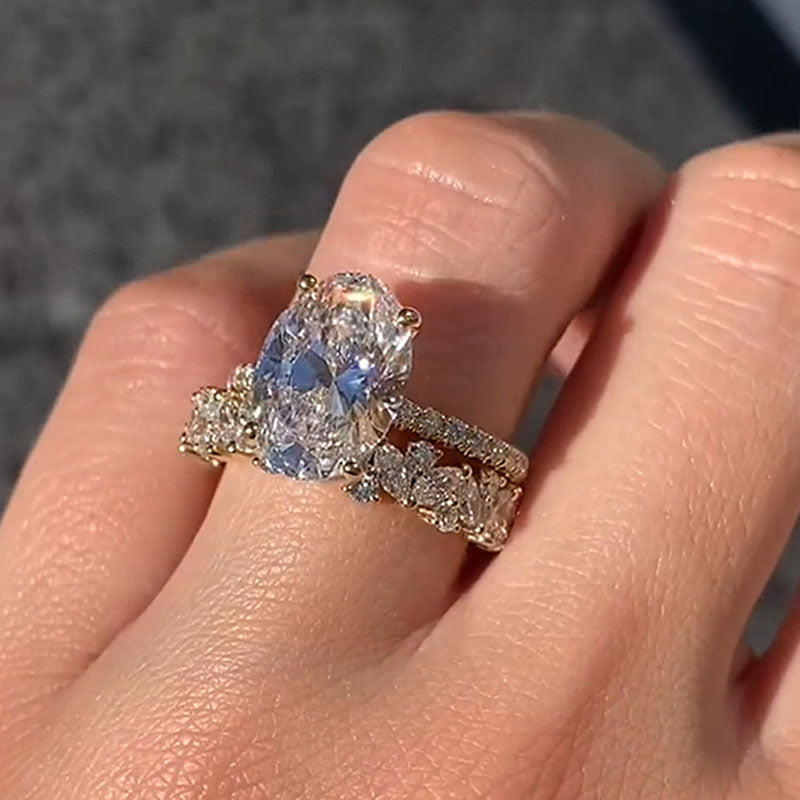 Ahabobo Unique Oval Cut Wedding Ring Set