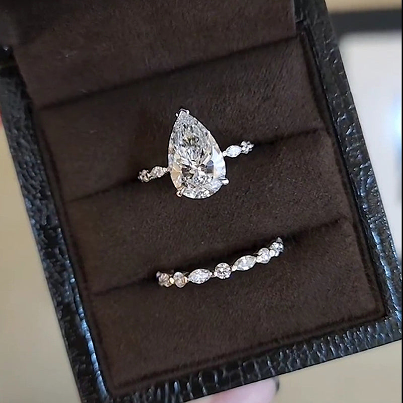 Ahabobo Vintage Pear Cut Wedding Ring Set