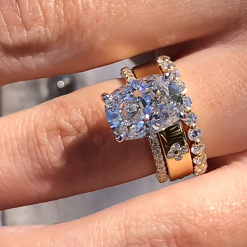 Ahabobo Crushed Ice Cushion Cut 3PC Wedding Ring Set