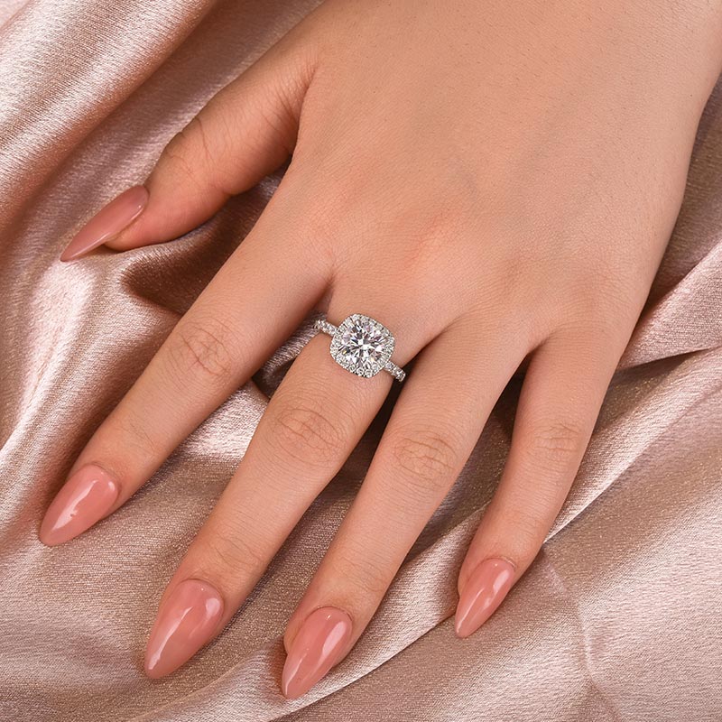 Ahabobo Moissanite 2.0 Ct Halo Round Cut White Gold Promise Ring