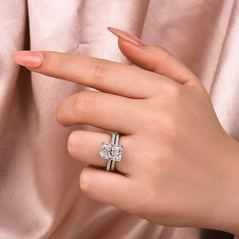 Moissanite 4.5 Ct Radiant Cut White Gold Wedding Ring For Women