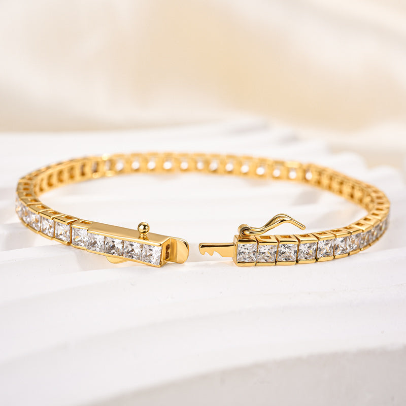 Romantic Simple White Stone Radiant Cut Bracelet for Women