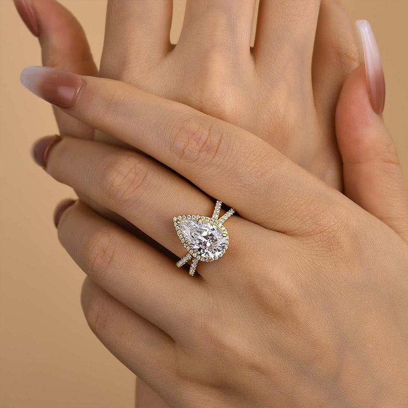 Ahabobo 4.0 Ct Split Shank Pear Cut Travel Ring