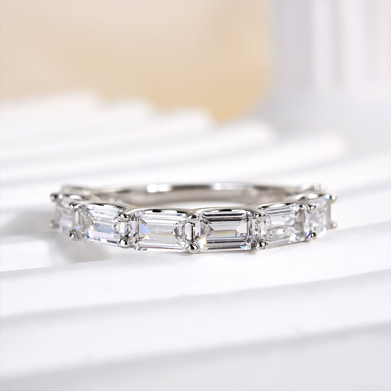 Exquisite Emerald Cut Women's Wedding Band In Sterling Silver