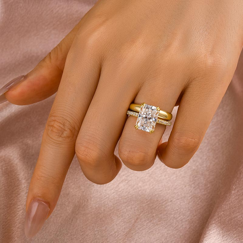 Maxine Classic Moissanite 4.5 Ct Radiant Cut Yellow Gold Wedding Ring Set with Wide Band