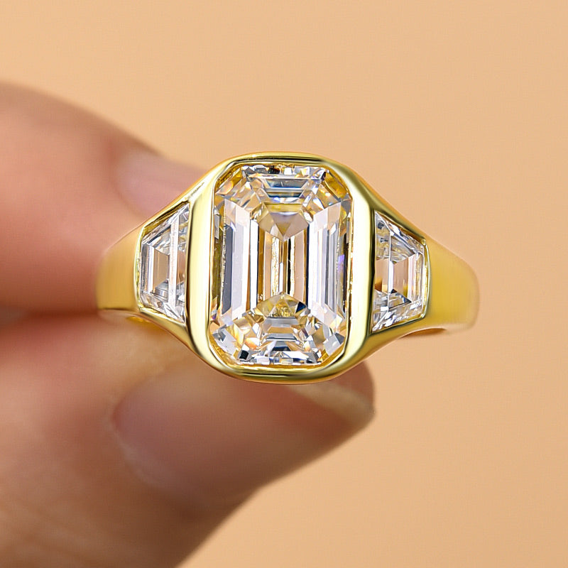 Luxury Yellow Gold Three Stone Emerald Cut Bezel Engagement Ring