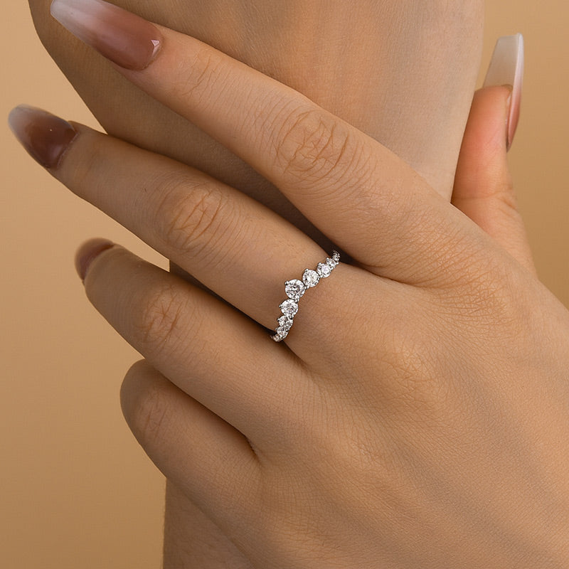 Stunning Chic Thin V Shaped Stacking Wedding Band In Sterling Silver