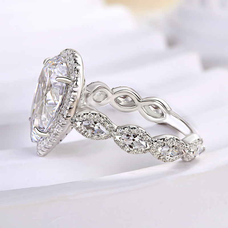 Noble Halo 4.0Ct Pear Cut Engagement Ring