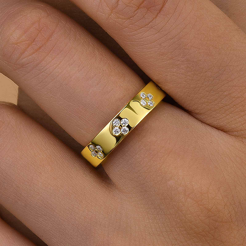 Ahabobo Noble Wide Yellow Gold Wedding Band