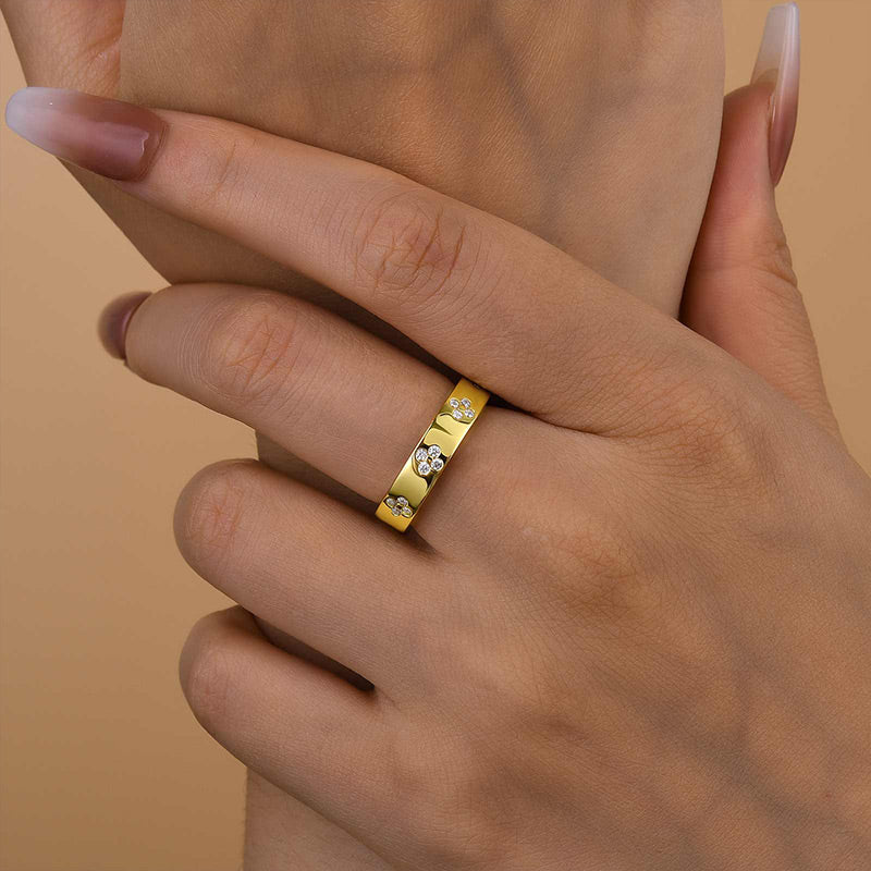 Ahabobo Noble Wide Yellow Gold Wedding Band