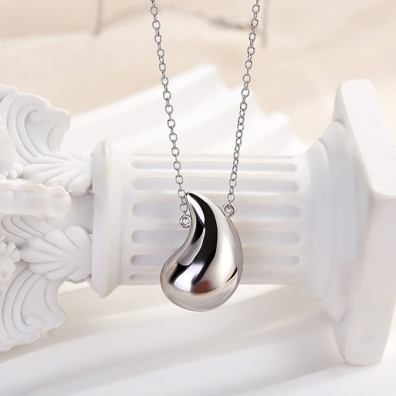 Maxine Minimalist Teardrop Necklace In Sterling Silver