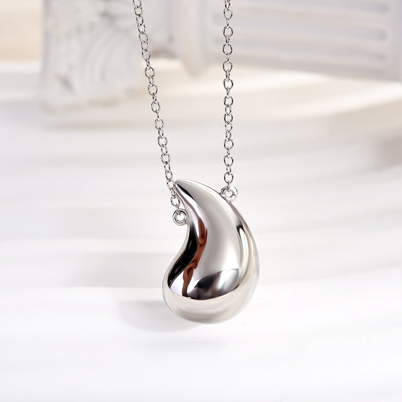Maxine Minimalist Teardrop Necklace In Sterling Silver