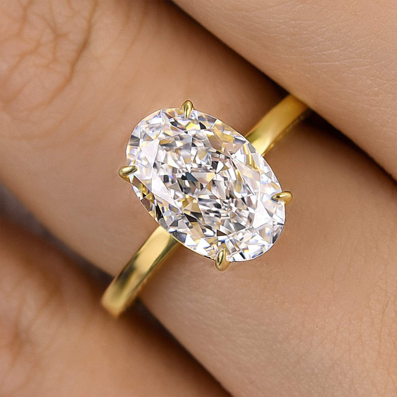 Luxury Yellow Gold Crushed Ice Oval Cut Engagement Ring
