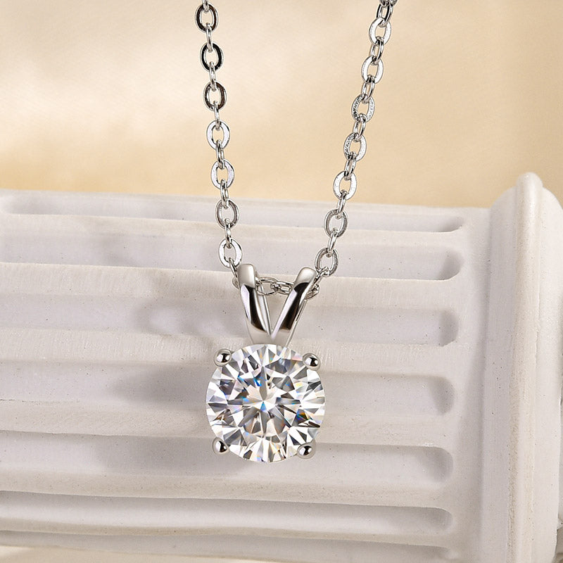 1.0Ct Moissanite  Lovely 4 Prong White Gold Round Cut Pendant Necklace