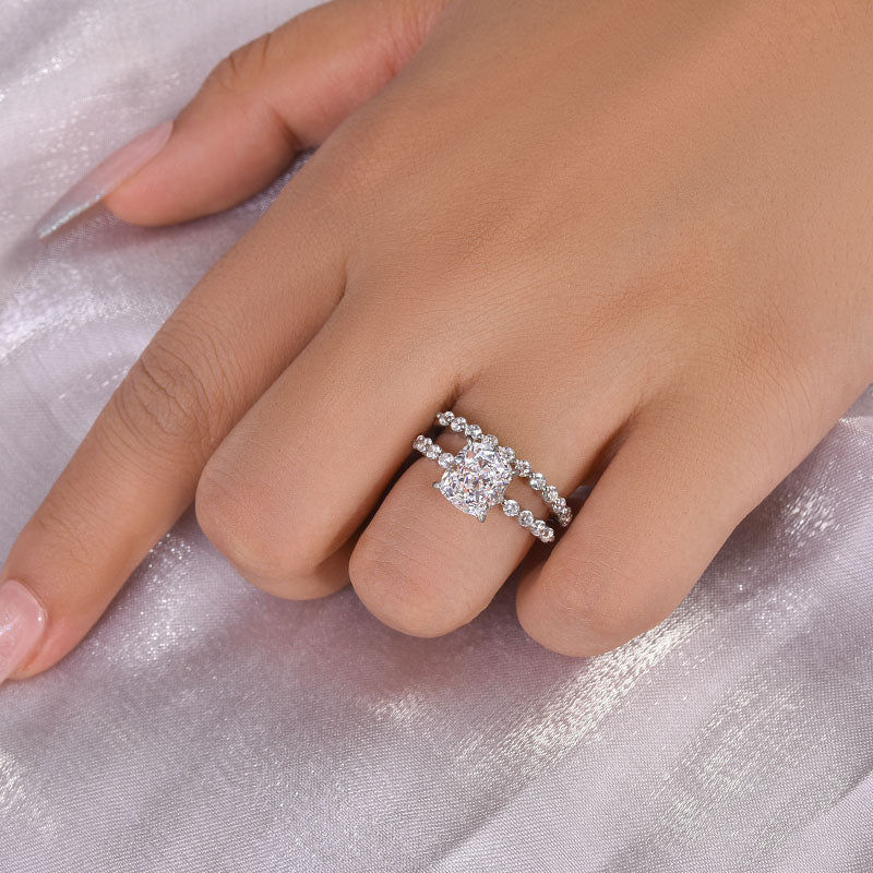 Exquisite 2.0 Carat Cushion Cut Women's Wedding Ring Set In Sterling Silver